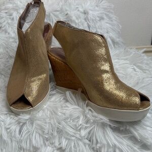 Donald J Pliner Gold Wedge Sandals